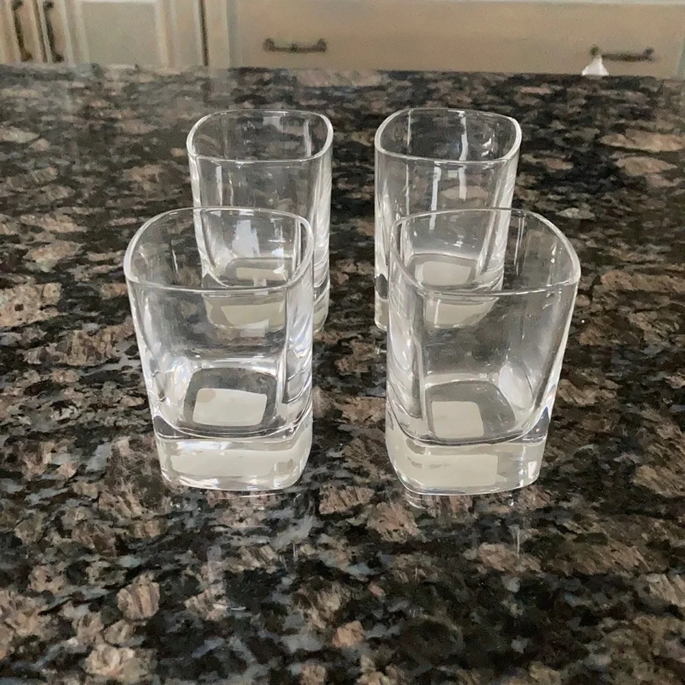 CRATE AND BARREL STAUSS CORDIAL GLASSES 2OZ NWT